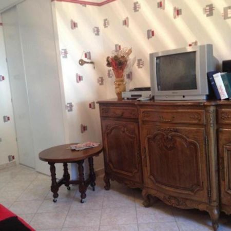 Charmant Gite A Etain, Tout Inclus, Proche Verdun Avec Terrasse Et Parking - Fr-1-585-3 Exteriör bild